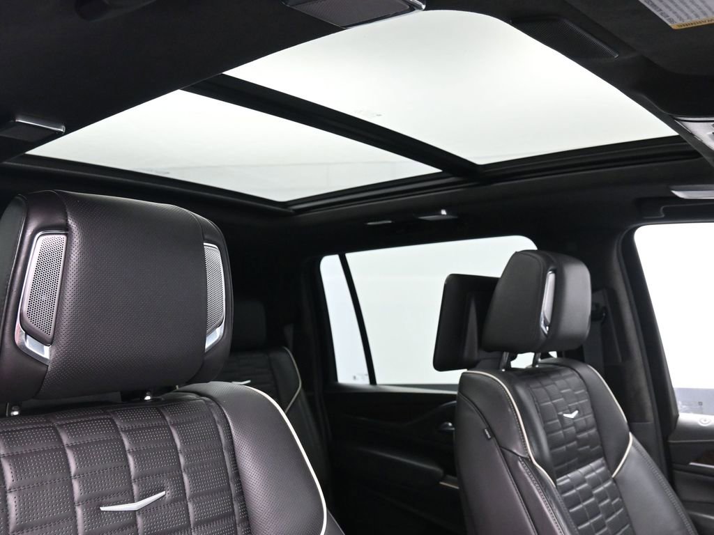 Certified 2021 Cadillac Escalade ESV Sport Platinum image 26