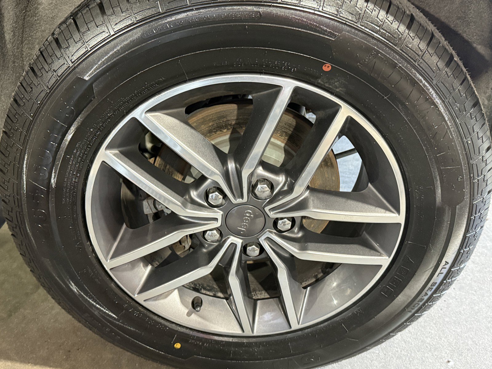Used 2020 Jeep Grand Cherokee Limited AWD/4WD image 33