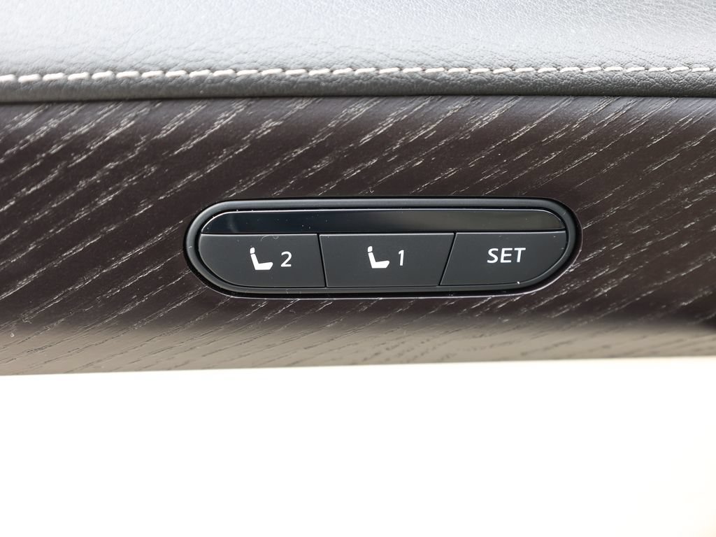 Certified 2025 INFINITI QX60 Sensory w/ Vision Package AWD/4WD image 15