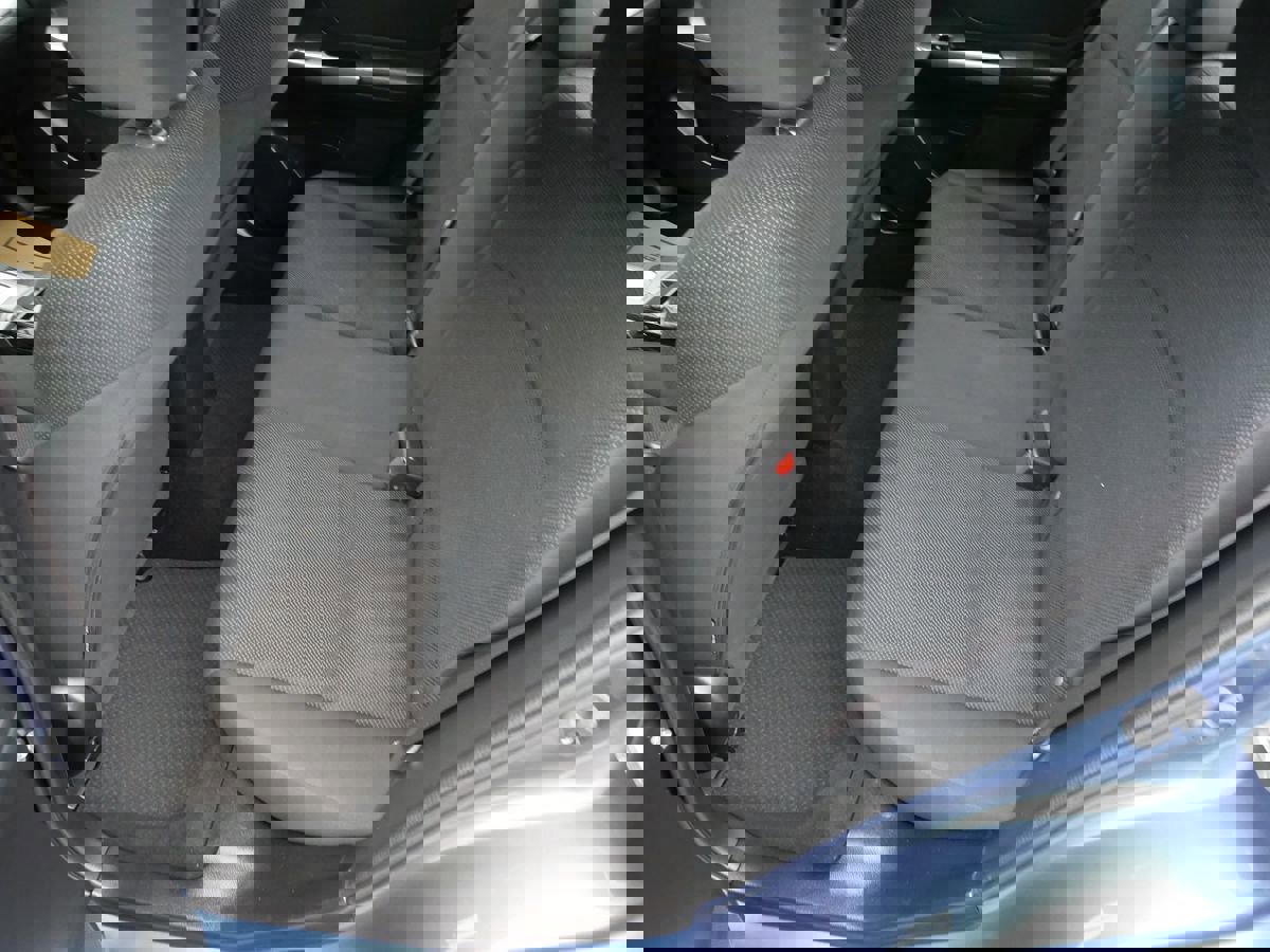 Used 2015 Subaru Impreza 2.0i Premium image 17