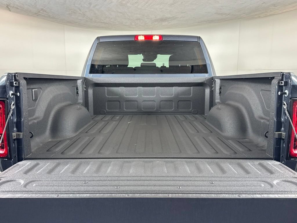 Used 2026 RAM 2500 Big Horn AWD/4WD image 34