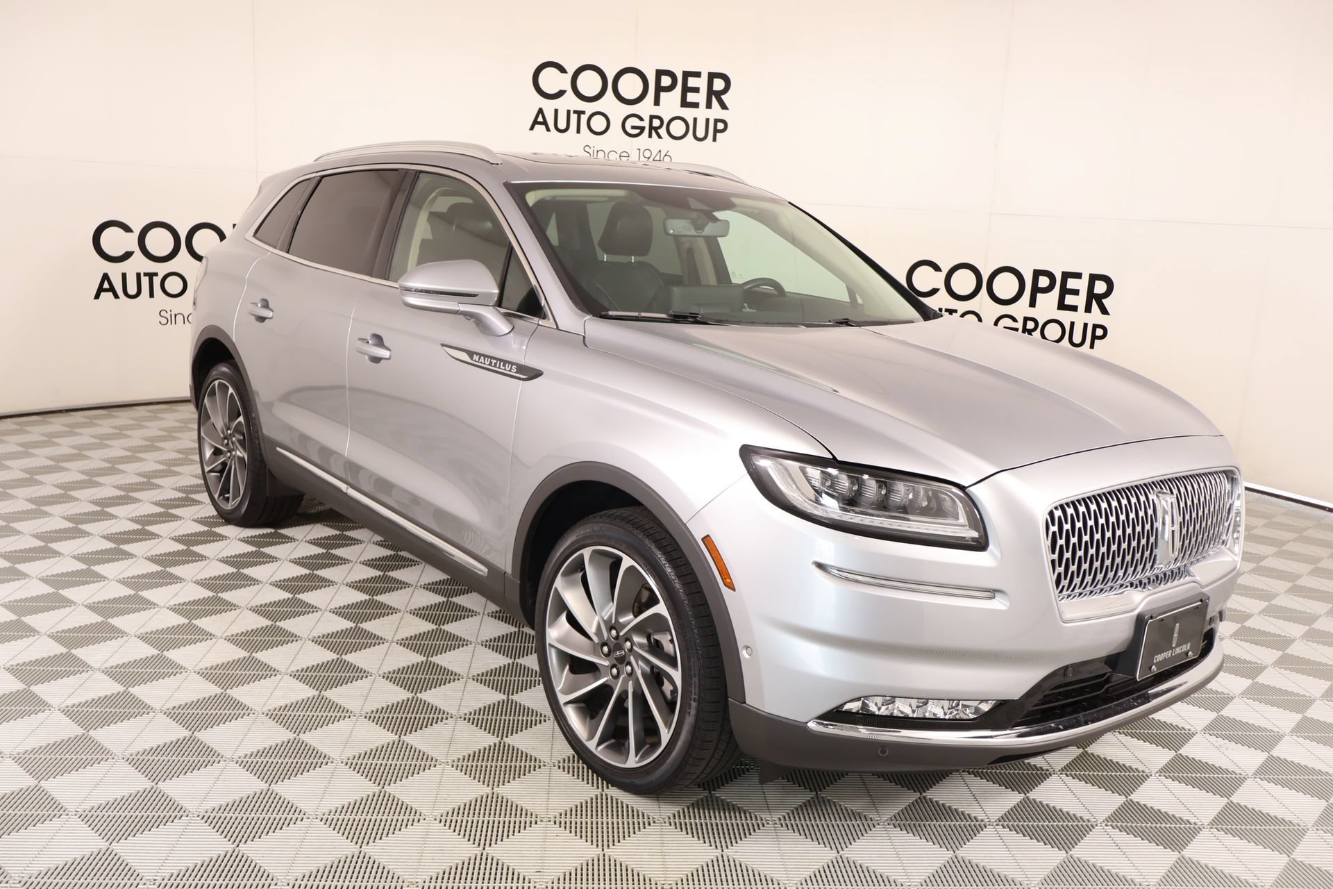 Used 2023 Lincoln Nautilus Reserve w/ Equipment Group 202A