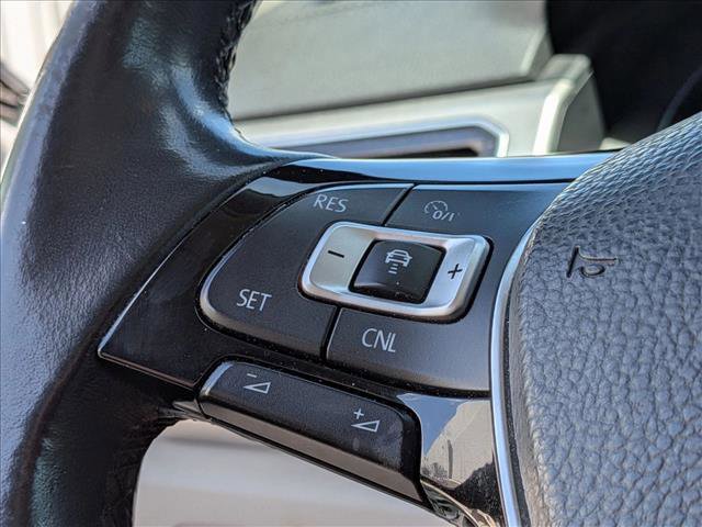 Used 2018 Volkswagen Atlas SEL FWD image 12