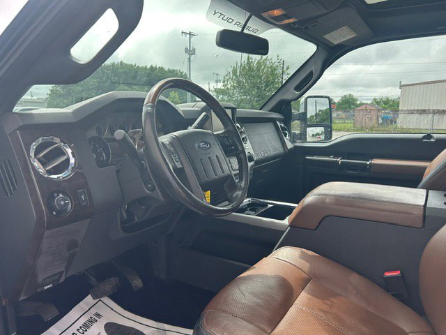 Used 2016 Ford F250 Platinum w/ FX4 Off-Road Package AWD/4WD image 8