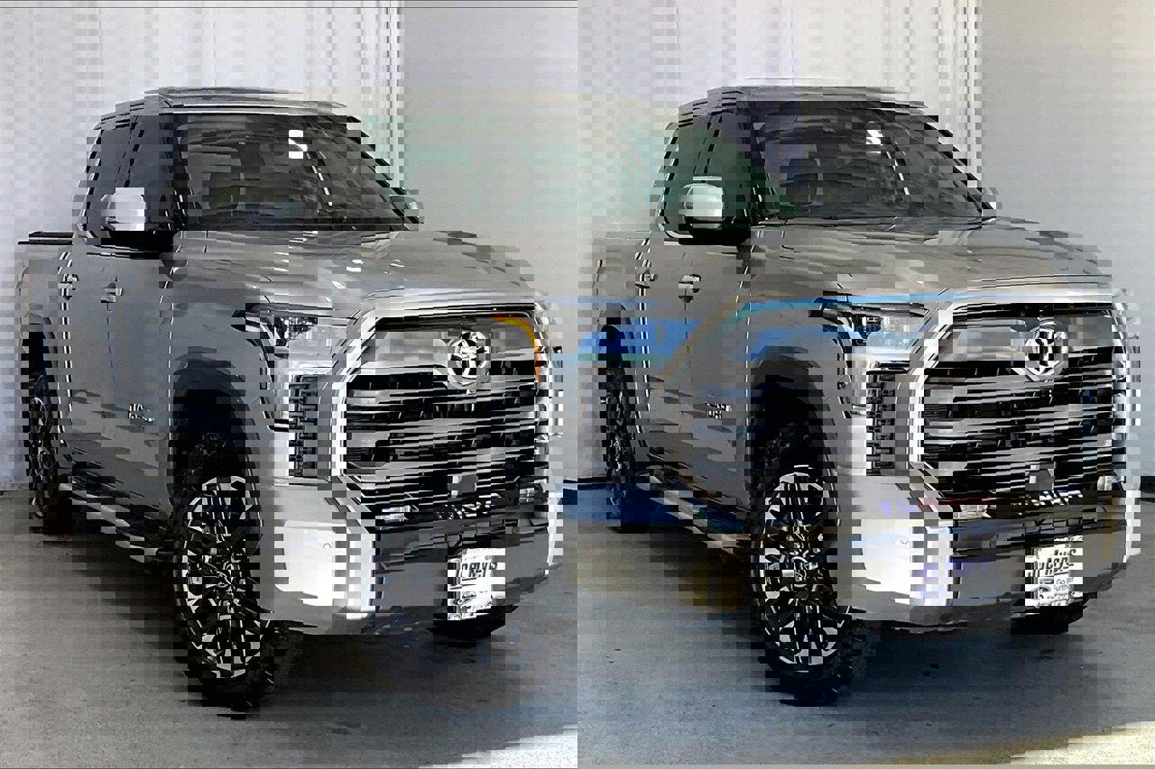 Used 2023 Toyota Tundra Limited image 34