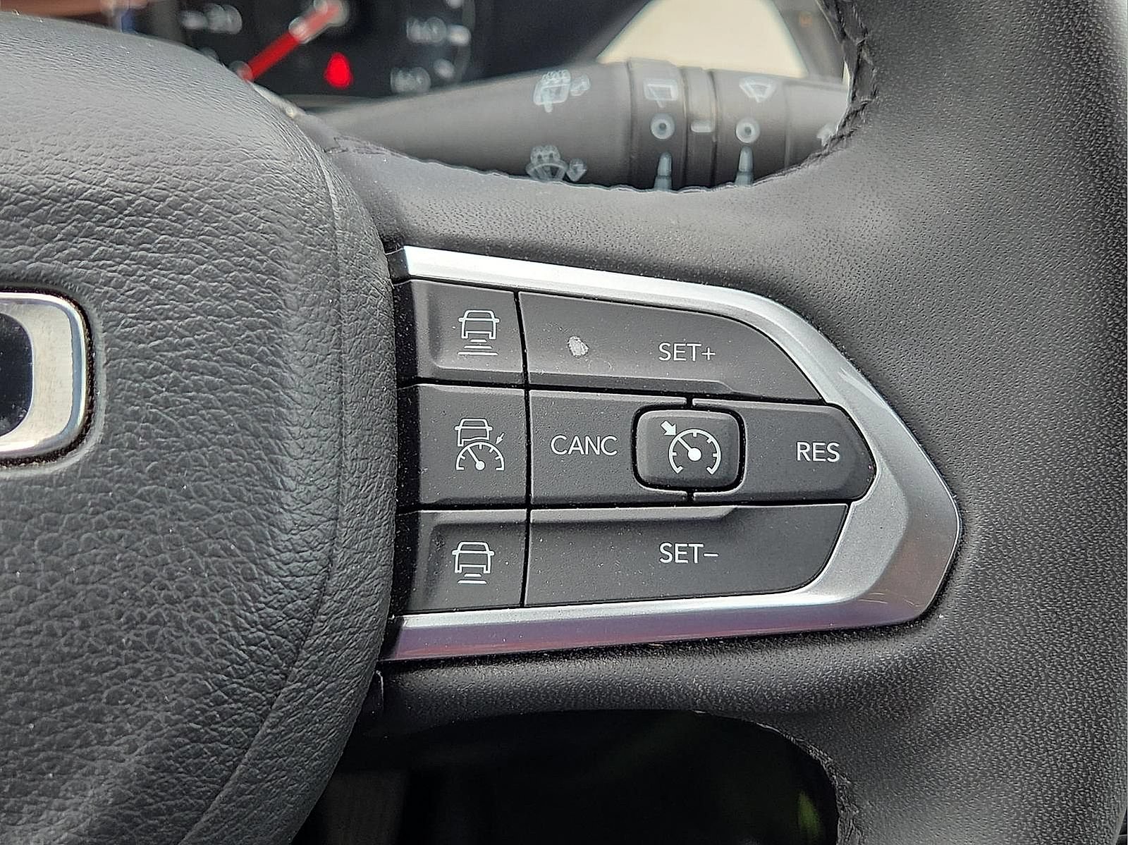 Used 2025 Jeep Compass Limited AWD/4WD image 20