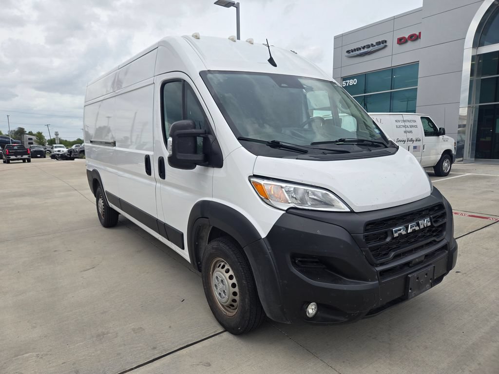 Used 2025 RAM ProMaster 2500 w/ Convenience Group FWD image 1