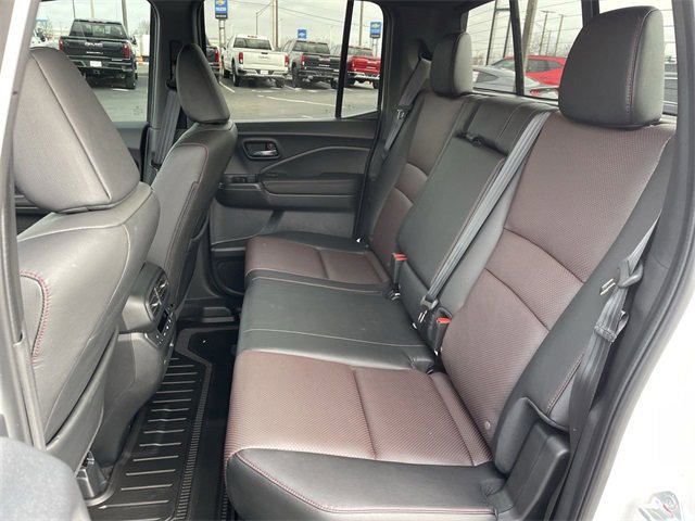 Used 2025 Honda Ridgeline Black Edition image 23