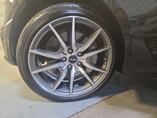 Used 2025 Genesis G70 2.5T RWD image 25