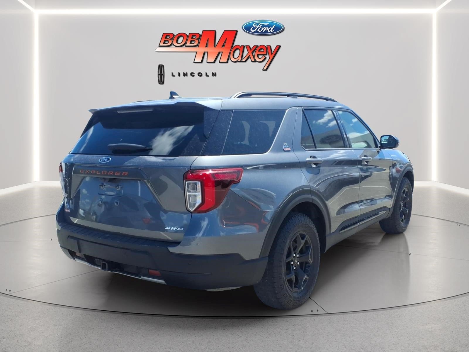 Used 2023 Ford Explorer Timberline w/ Timberline Technology Package AWD/4WD image 4