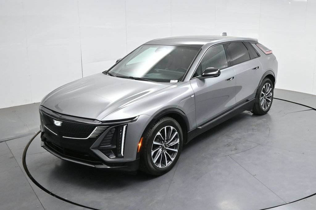 Used 2024 Cadillac Lyriq Sport RWD image 48