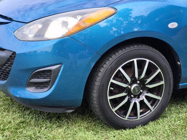 Used 2012 MAZDA MAZDA2 Sport FWD image 9