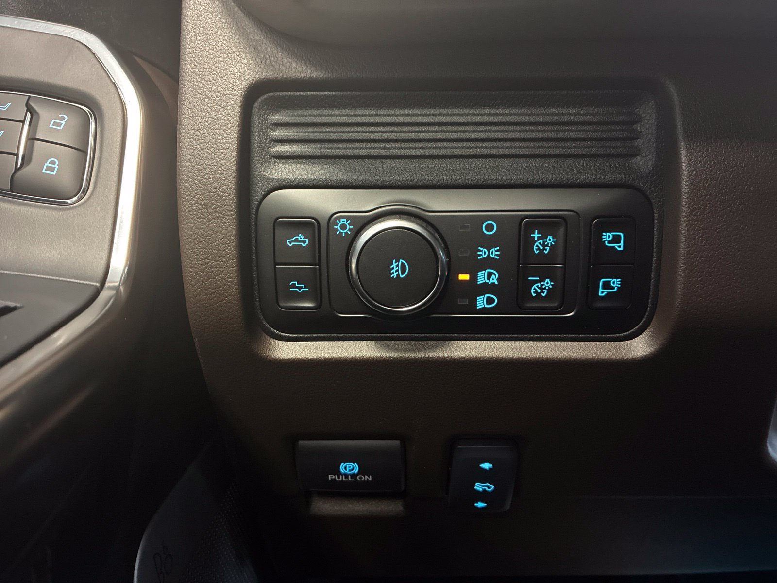 New 2027 Ford F250 4x4 Crew Cab Super Duty image 16