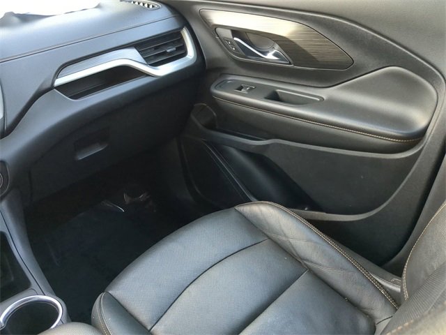 Used 2021 GMC Terrain SLT w/ Elevation Edition image 16