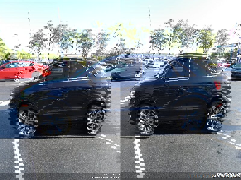 Used 2015 Audi Q3 2.0T Prestige w/ Prestige Package image 10