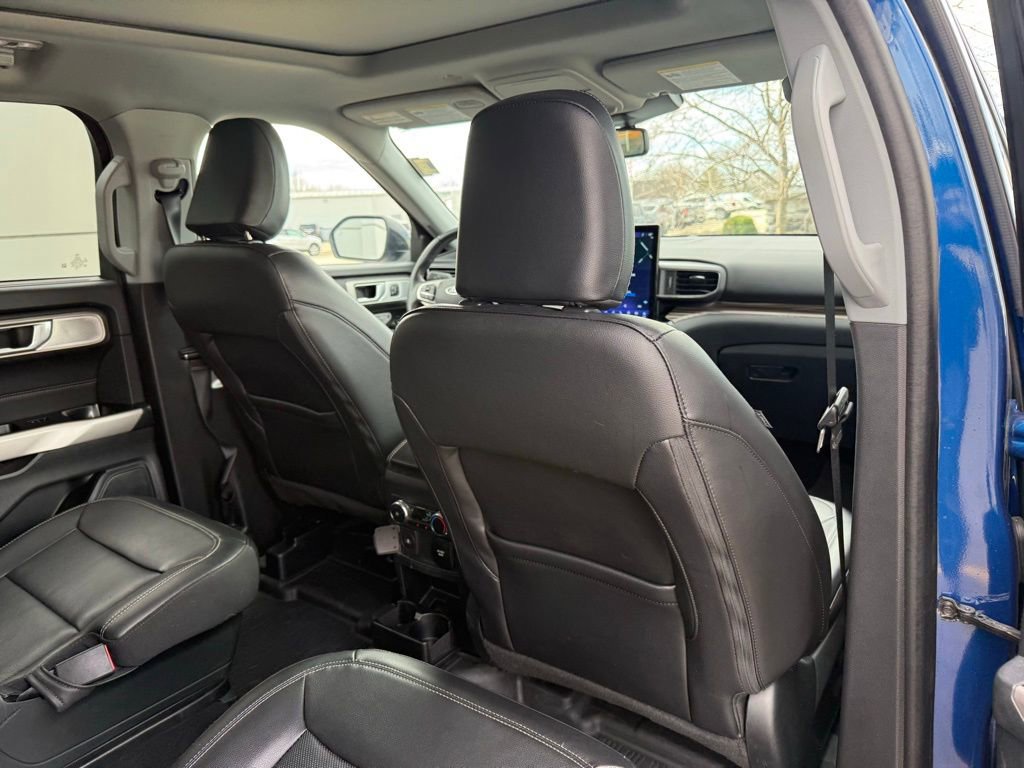 Used 2023 Ford Explorer Limited w/ Limited Technology Package image 30