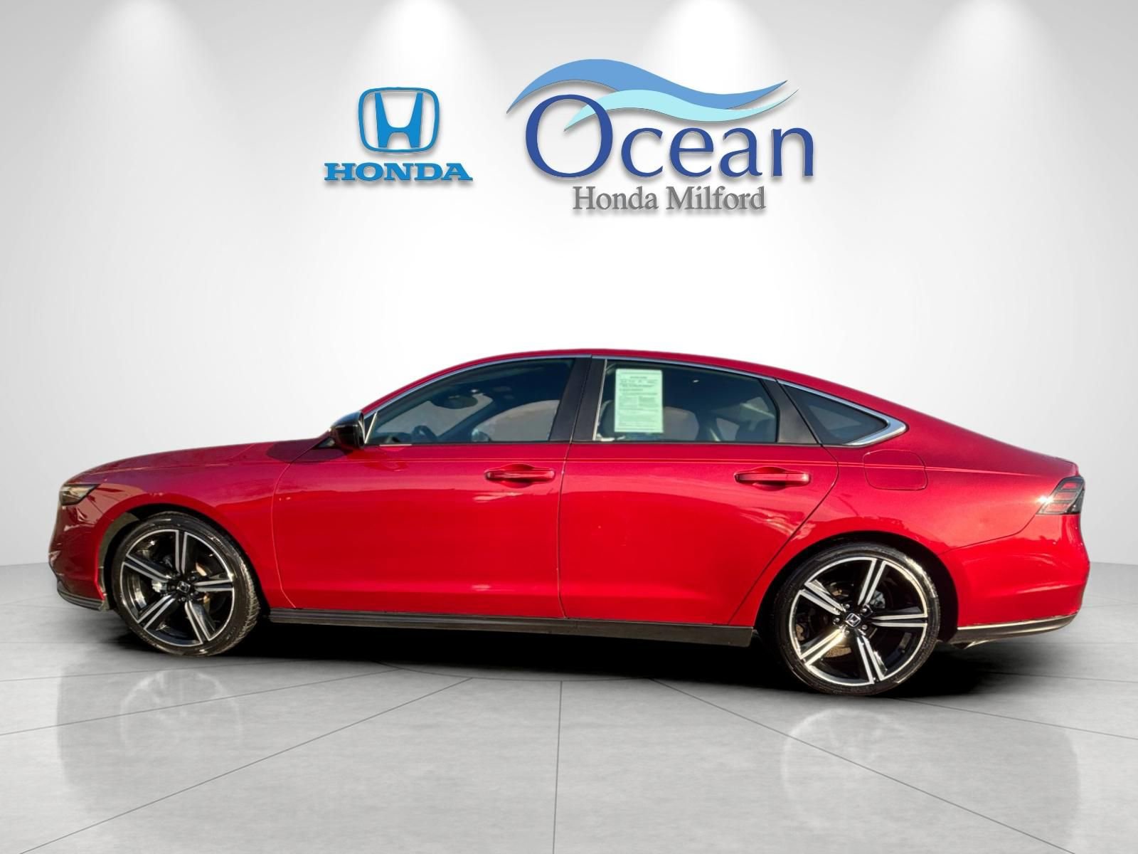 Used 2024 Honda Accord Sport image 6