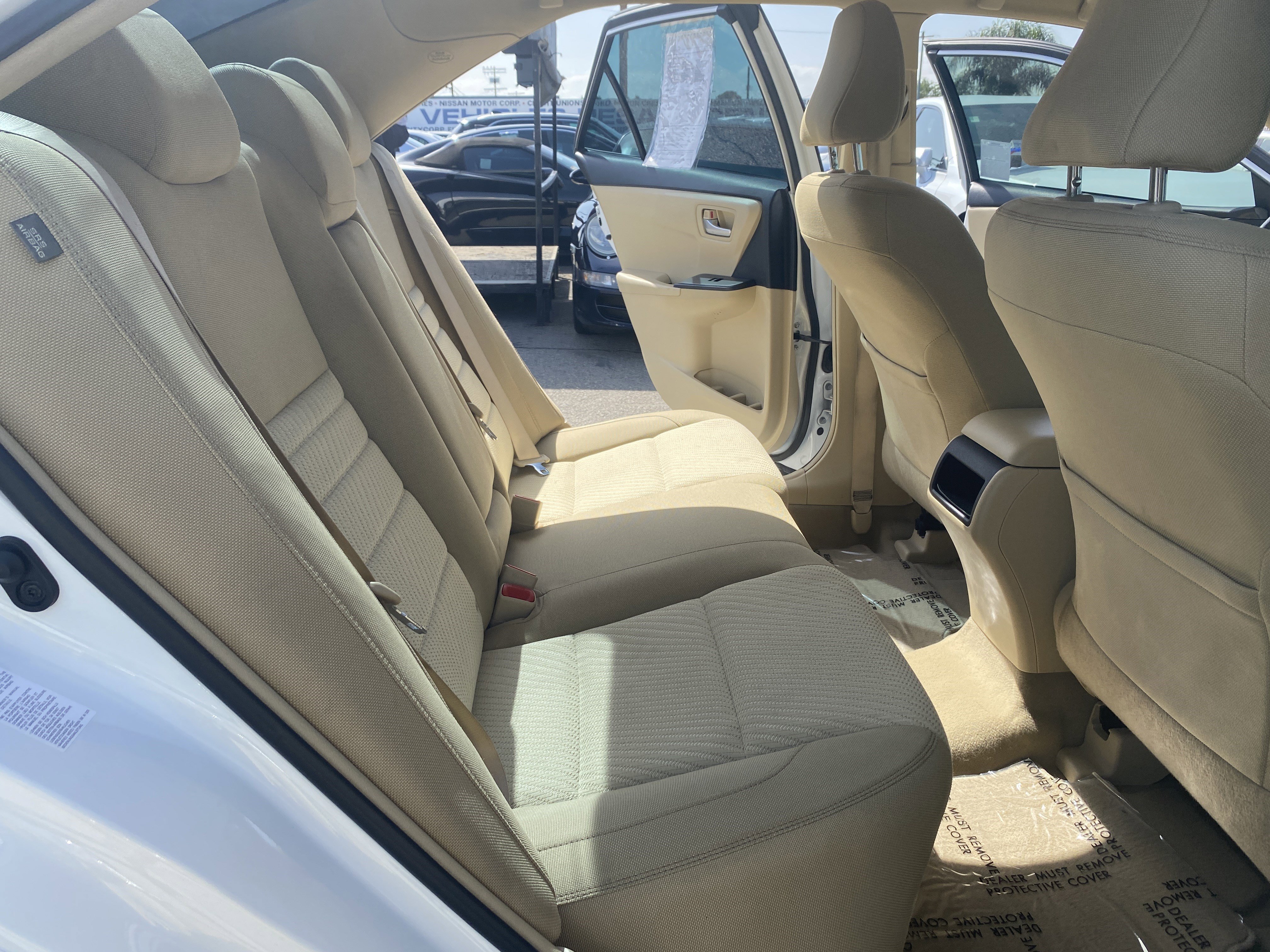 Used 2017 Toyota Camry LE FWD image 19
