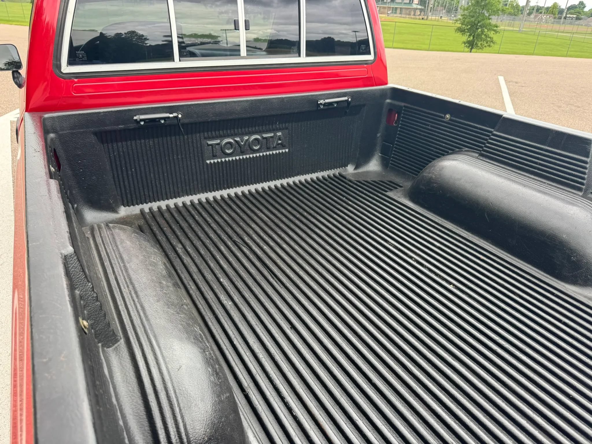 Used 1994 Toyota Pickup 2WD Regular Cab image 29