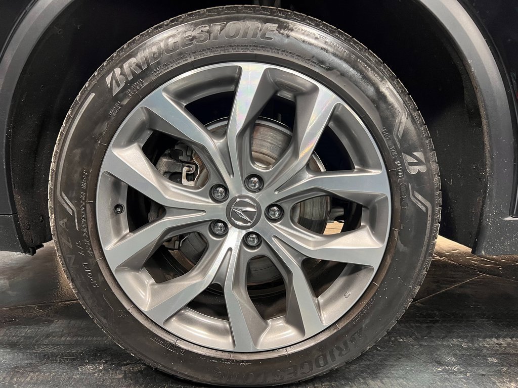 Used 2023 Acura MDX SH-AWD w/ Technology Package image 25