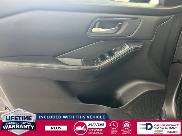 Used 2024 Nissan Rogue SV AWD/4WD image 13