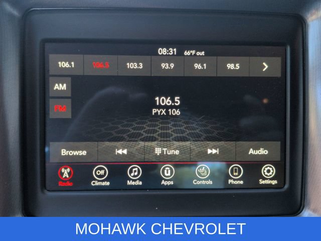 Used 2020 Dodge Challenger SXT w/ Driver Convenience Group AWD/4WD image 14