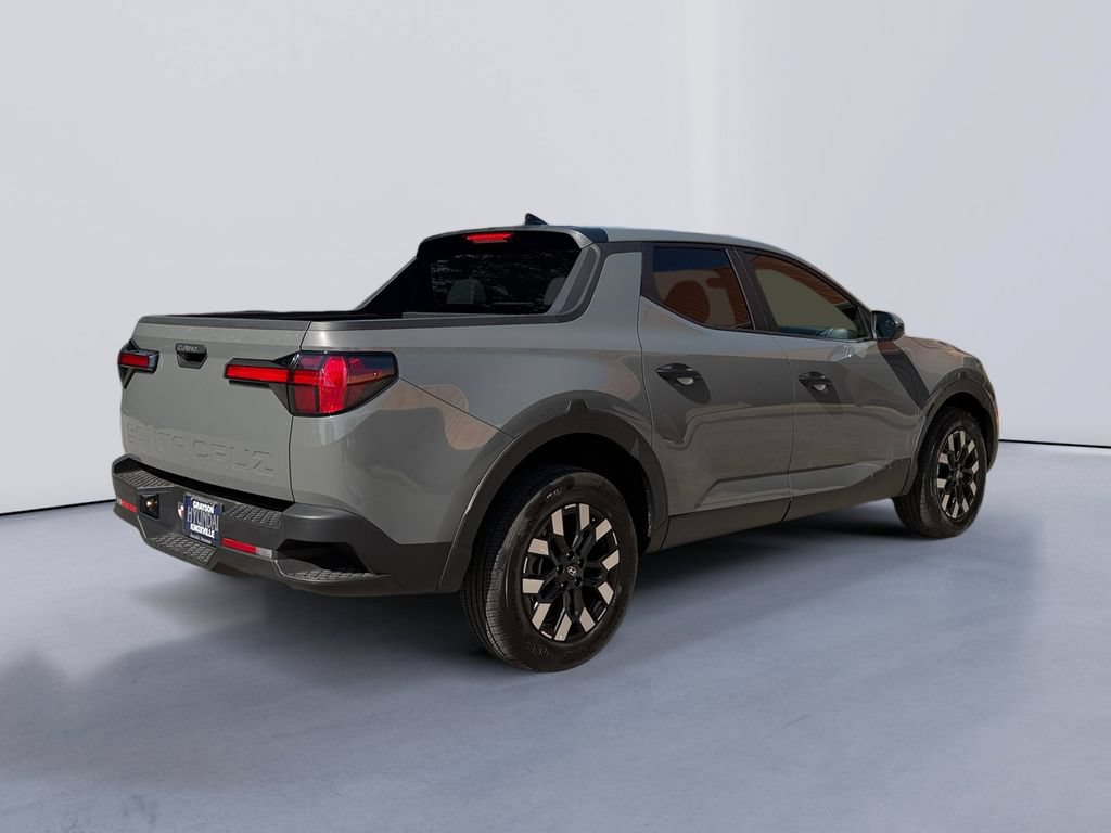 Used 2026 Hyundai Santa Cruz SE FWD image 3