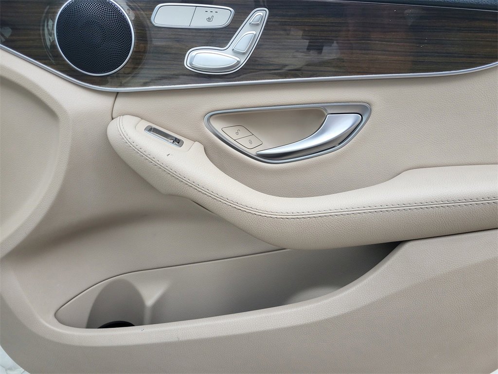 Used 2018 Mercedes-Benz C 300 4MATIC Sedan w/ Premium Package image 17