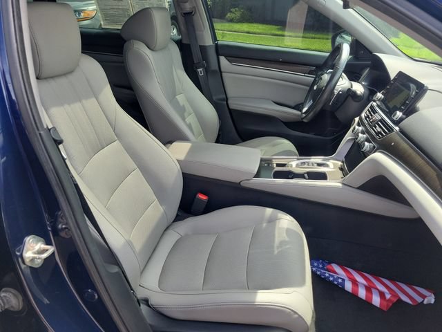 Used 2019 Honda Accord Touring image 28
