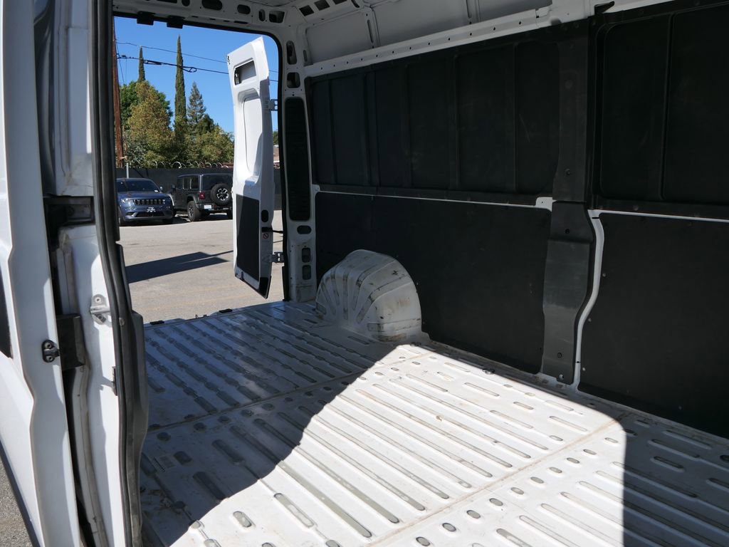 Used 2024 RAM ProMaster 2500 w/ Convenience Group image 25