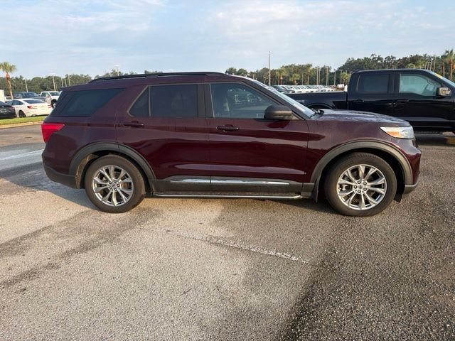 Used 2023 Ford Explorer XLT w/ Equipment Group 202A RWD image 4