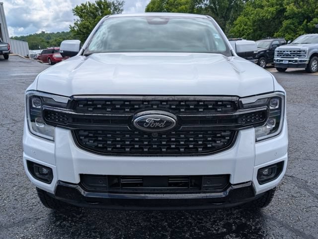 Used 2025 Ford Ranger Lariat w/ Black Appearance Package AWD/4WD image 3