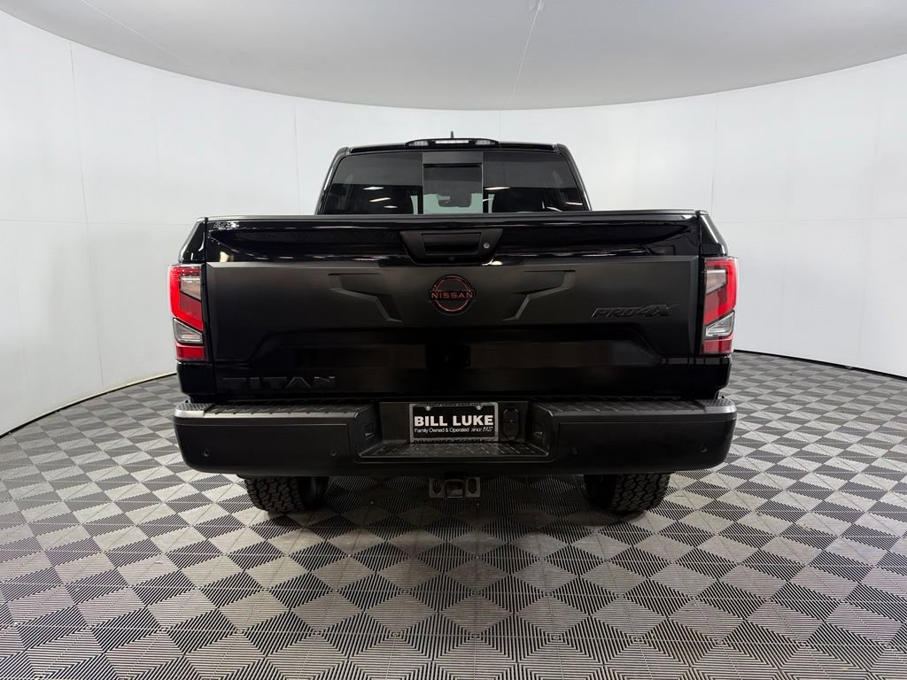 Used 2023 Nissan Titan PRO-4X w/ Off Road Protection Package AWD/4WD image 8