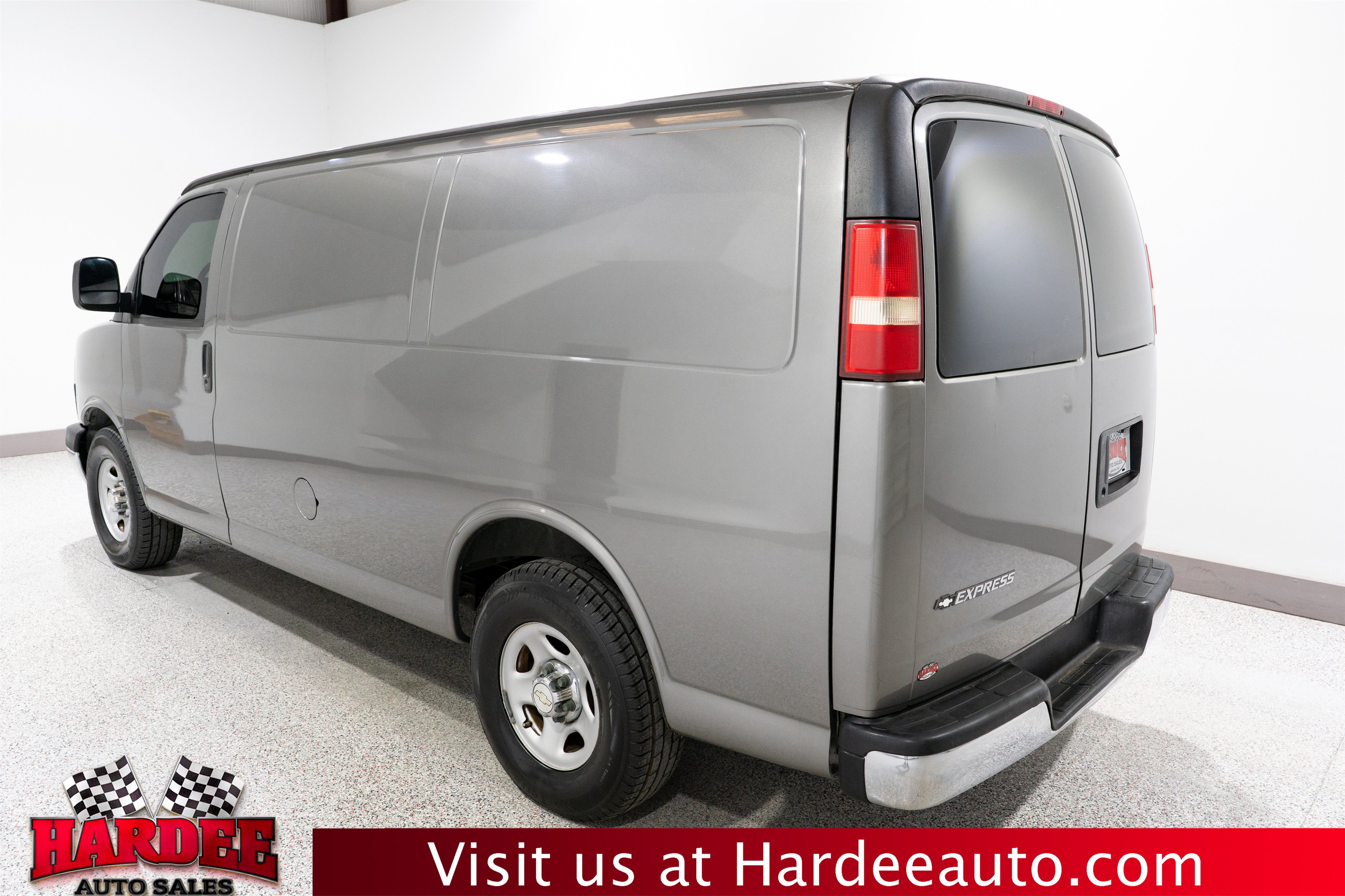 Used 2008 Chevrolet Express 1500 w/ Power Package RWD image 3