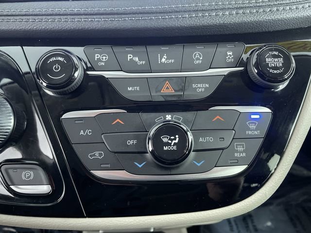 Used 2020 Chrysler Pacifica Limited w/ Advanced Safetytec Group image 25