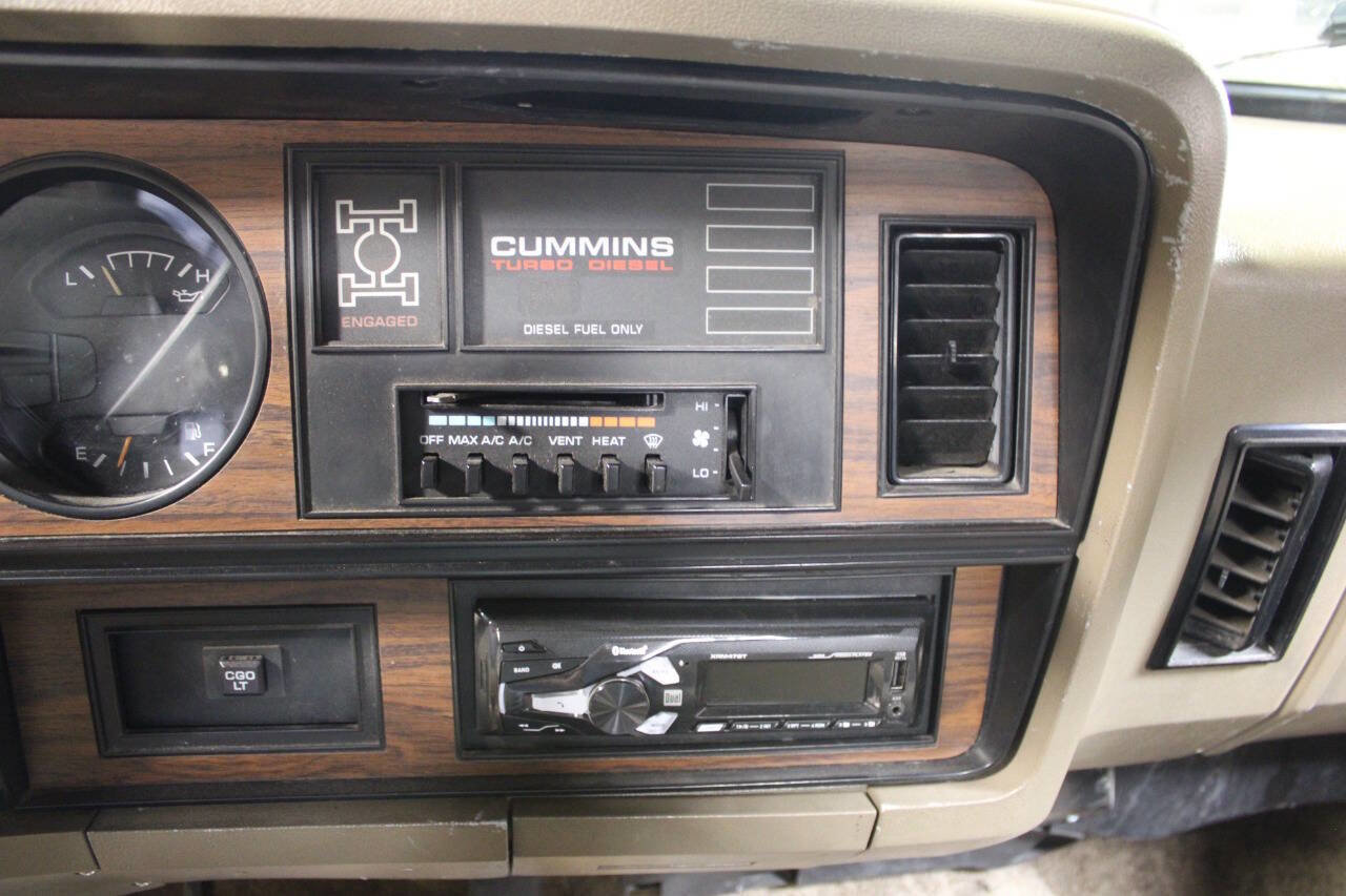 Used 1993 Dodge D/W Truck 250 image 32