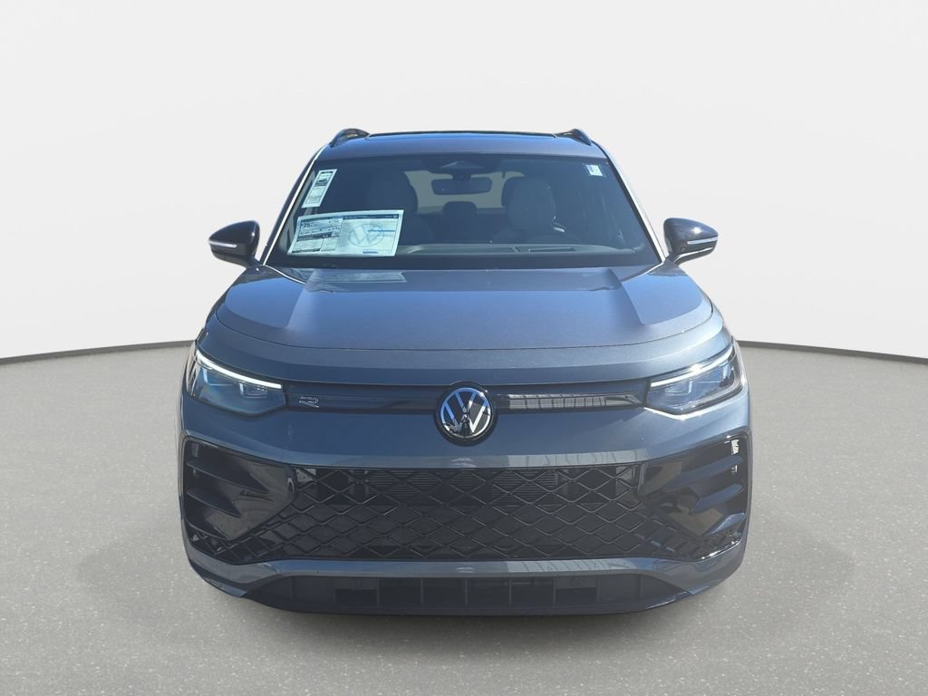 New 2026 Volkswagen Tiguan SE R-Line AWD/4WD image 2