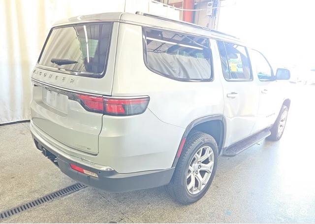 Used 2022 Jeep Wagoneer Series II w/ Convenience Group I image 2