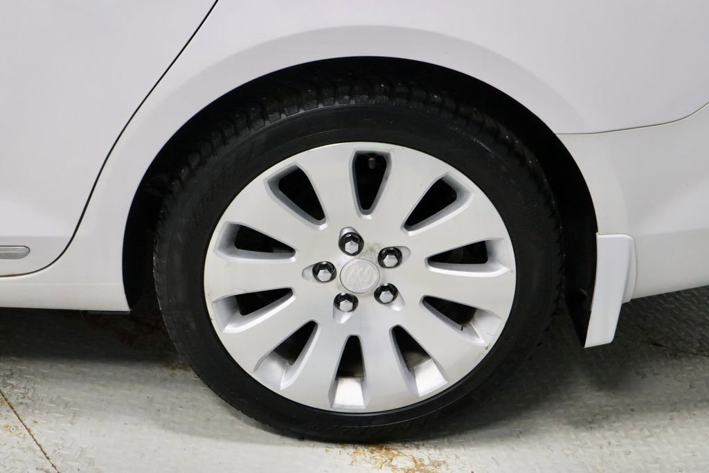 Used 2015 Buick LaCrosse Leather image 19