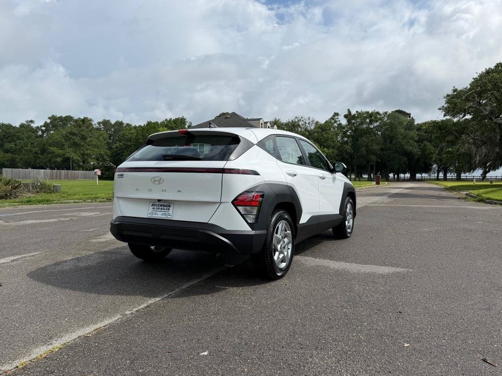 Used 2026 Hyundai Kona SE FWD image 5