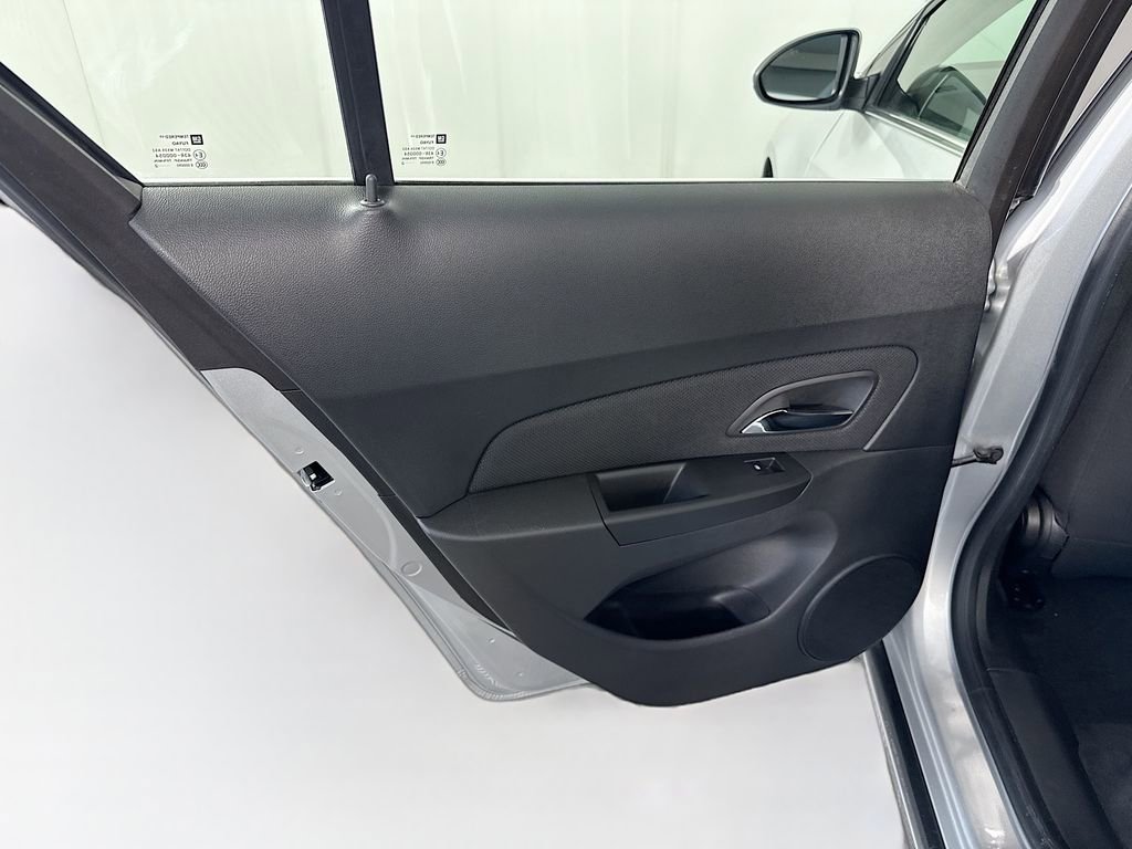 Used 2012 Chevrolet Cruze LT image 25