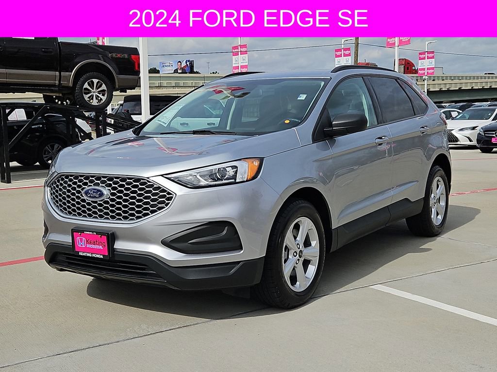 Used 2024 Ford Edge SE image 3