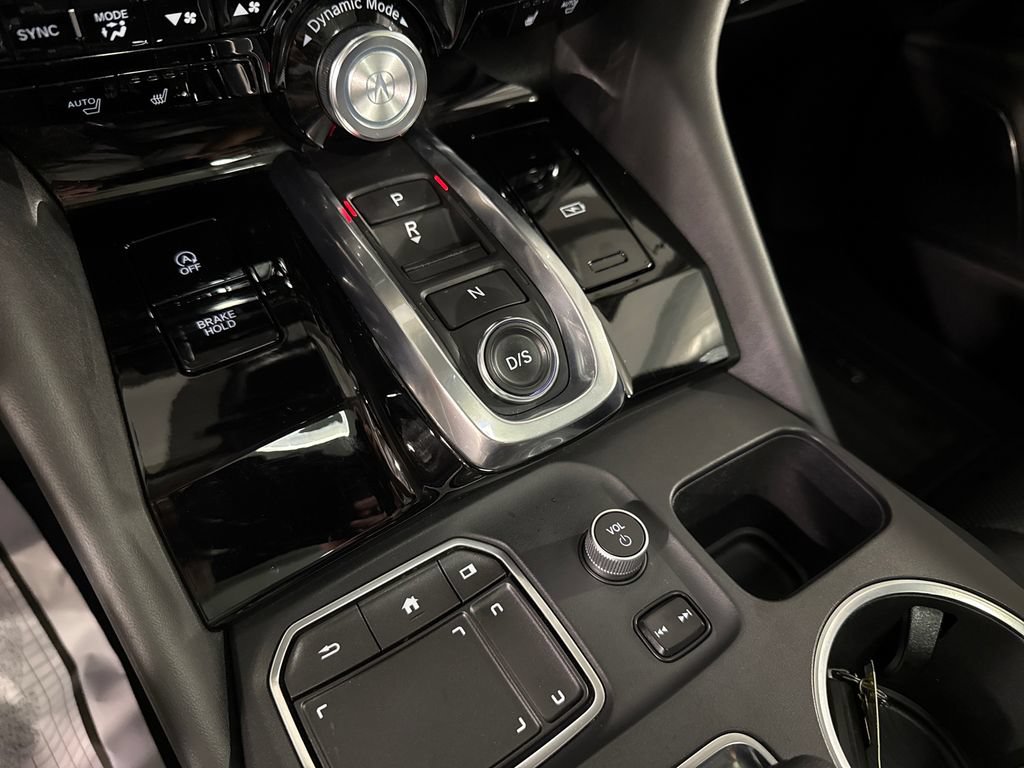 Used 2022 Acura MDX SH-AWD w/ Technology Package image 18