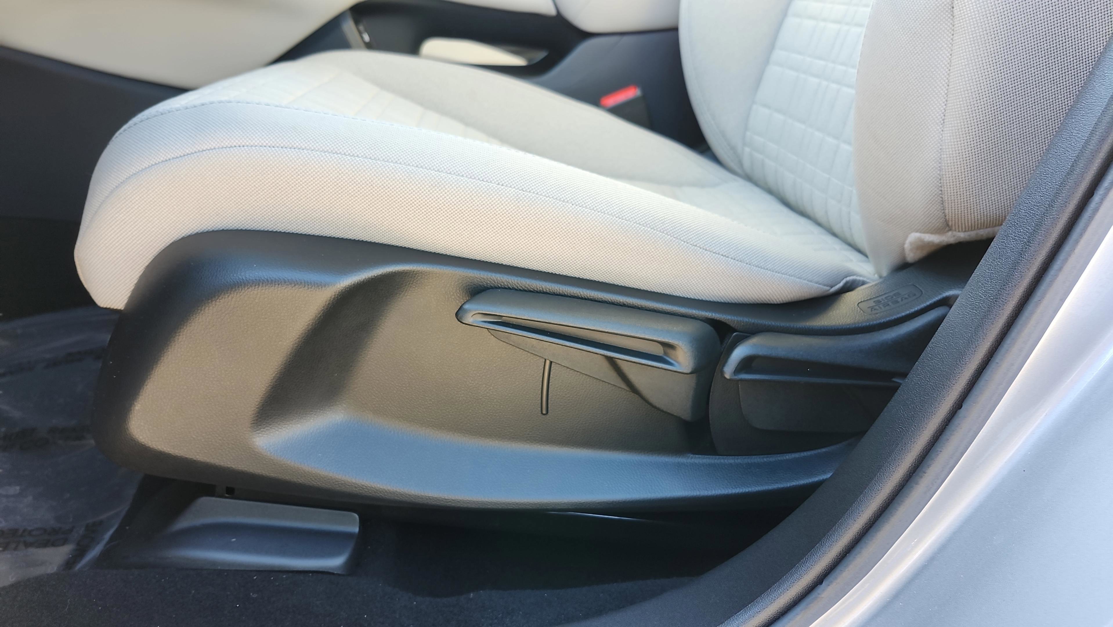 Certified 2023 Honda HR-V LX image 10