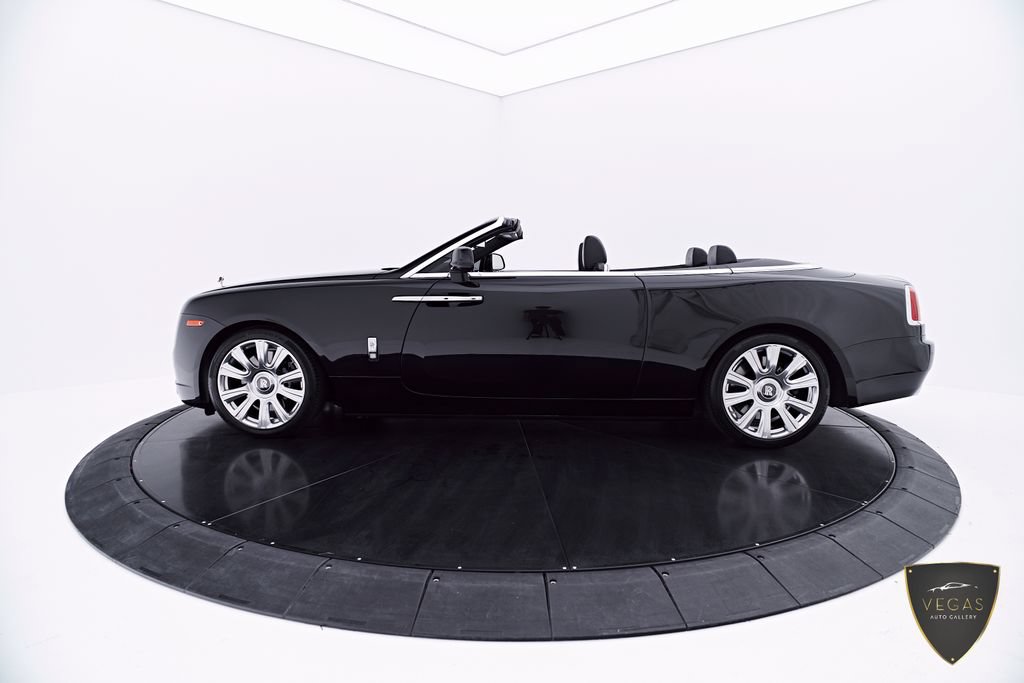 Used 2019 Rolls-Royce Dawn RWD image 21
