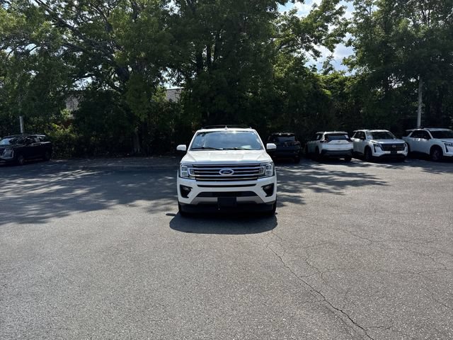 Used 2020 Ford Expedition XLT w/ Equipment Group 202A RWD image 2