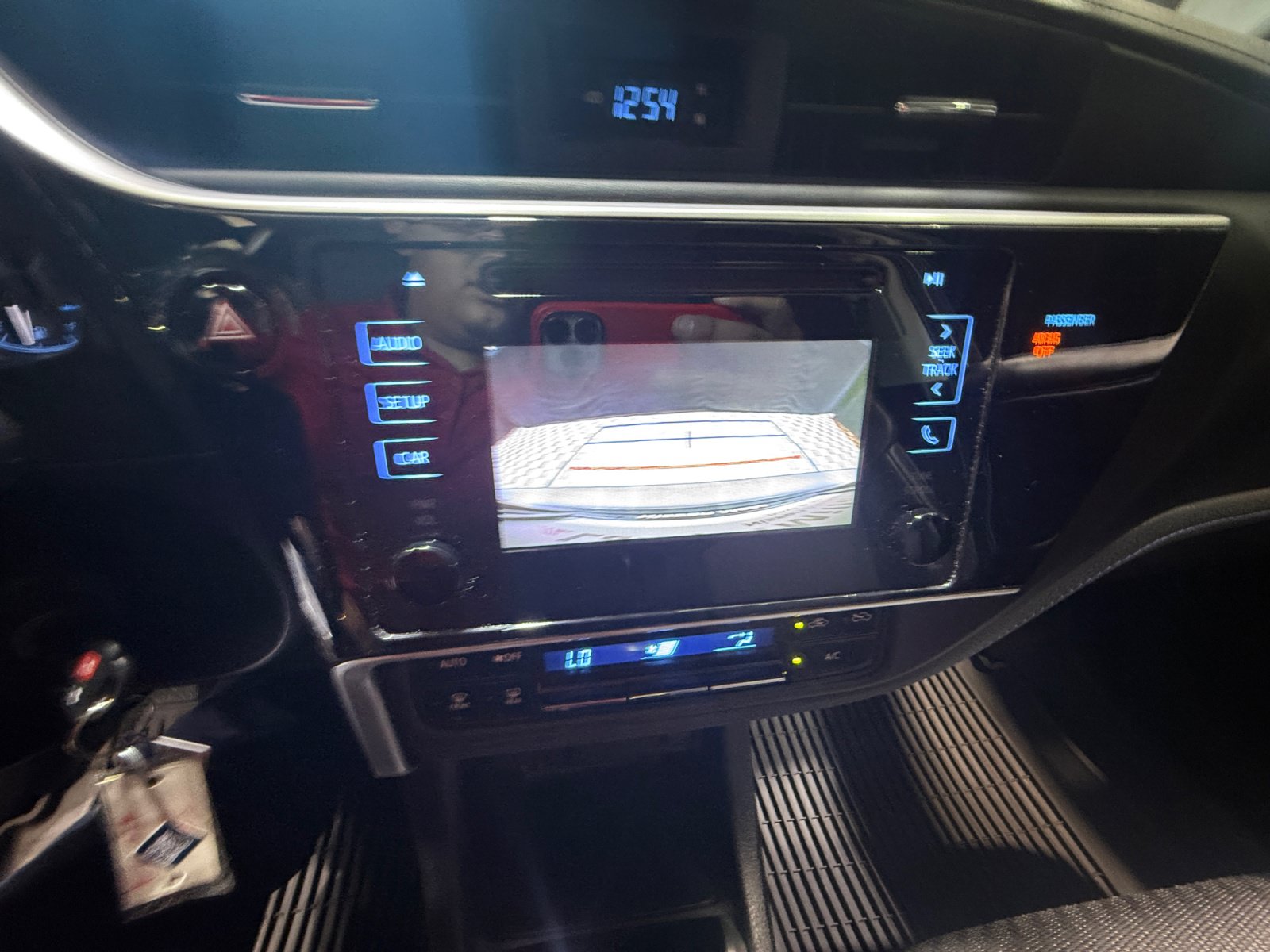 Used 2019 Toyota Corolla SE w/ Carpet Mat Package (TMS) FWD image 29