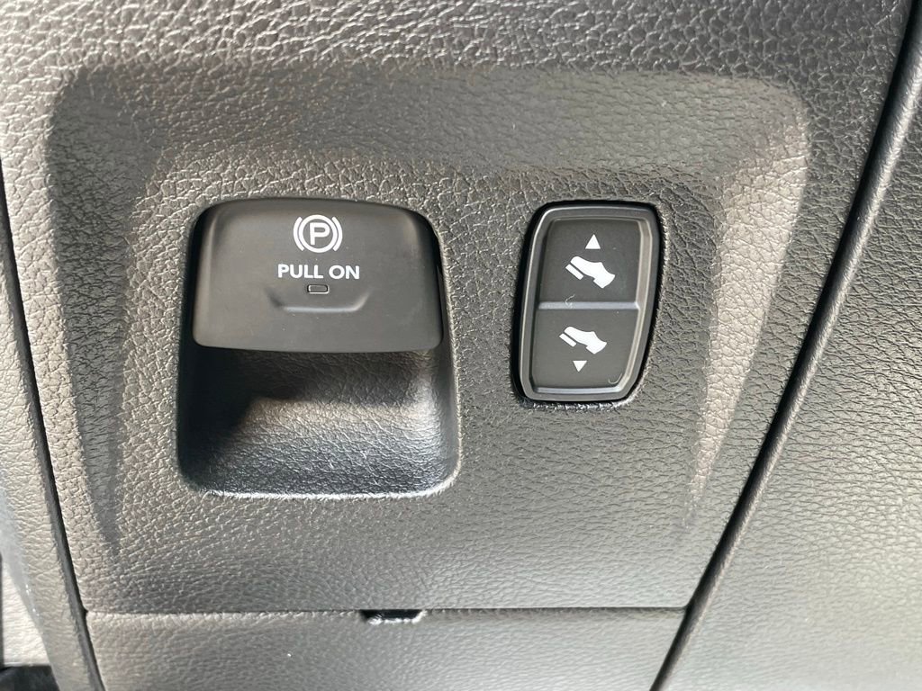 Certified 2023 RAM 1500 Laramie image 33