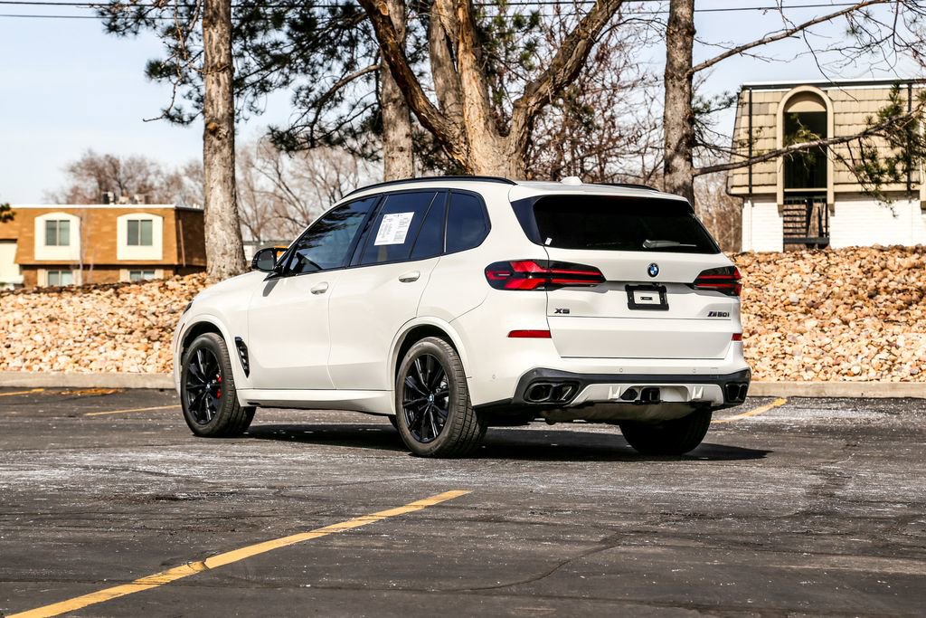 Used 2025 BMW X5 M60i w/ Executive Package image 3