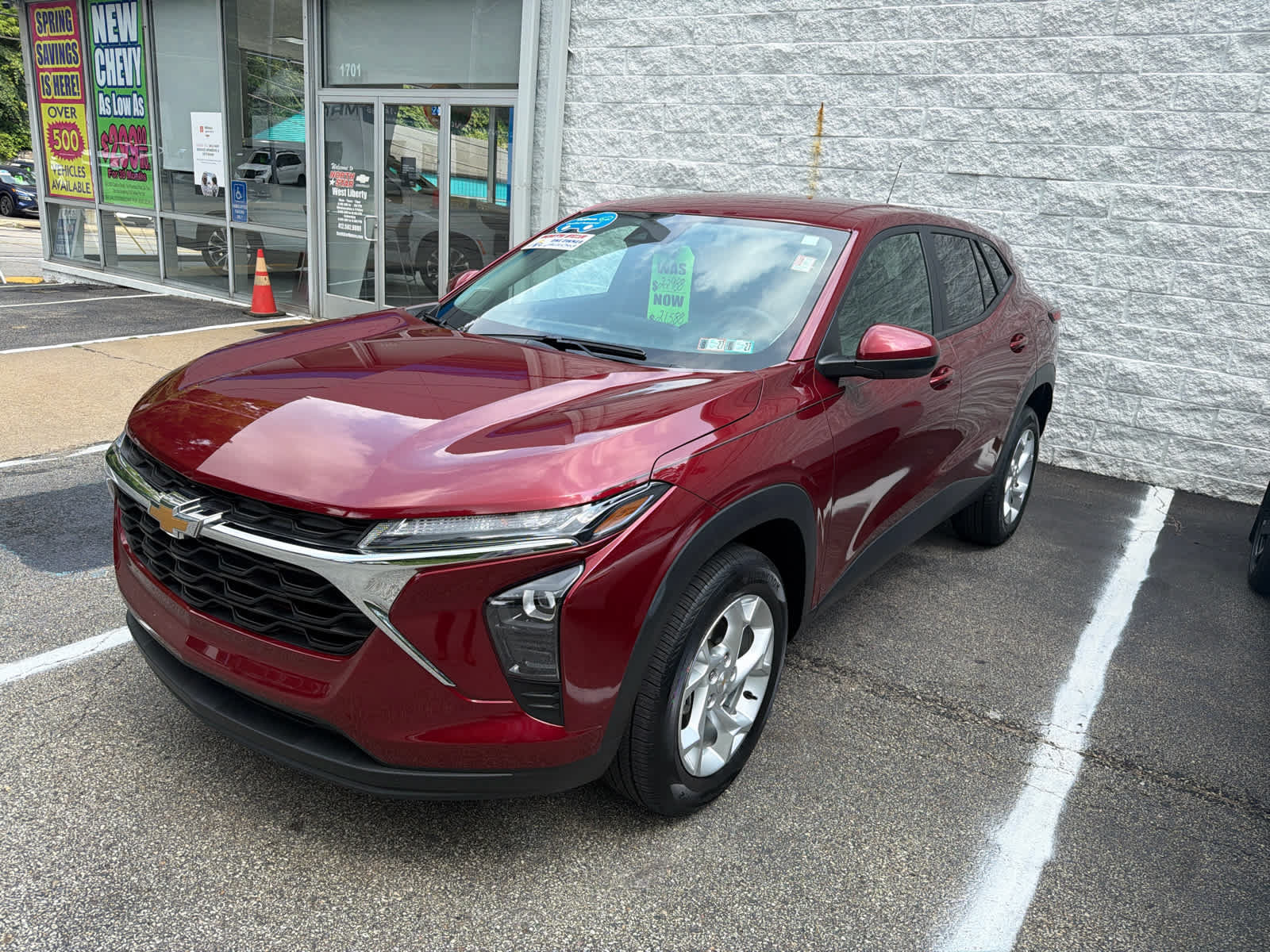 Certified 2024 Chevrolet Trax LS w/ LS Convenience Package FWD image 2